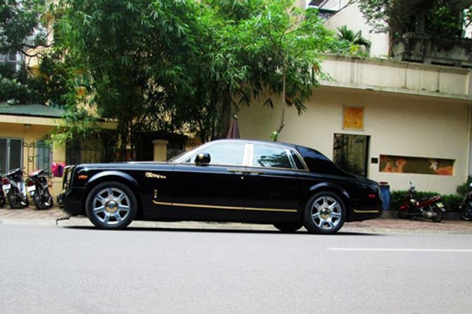 Rolls-Royce Phantom mạ vàng, chạm rồng thời Lý trên phố Hà thành - Ảnh 6