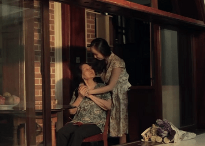 Lễ Vu Lan: Thước phim về tình mẹ khiến triệu người rơi nước mắt - ban-tay-nep-nhan-6.PNG