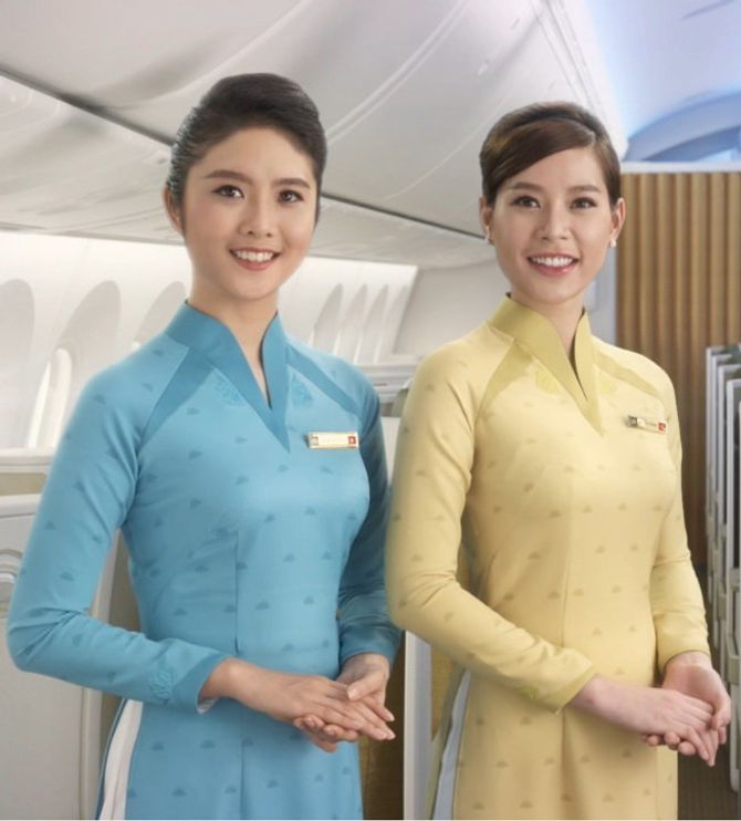 Áo dài của Vietnam Airlines: Chỉ một chữ "nhạt" - Ảnh 1