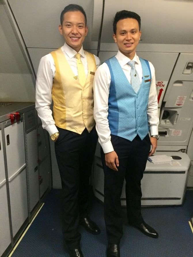 Áo dài của Vietnam Airlines: Chỉ một chữ "nhạt" - Ảnh 2