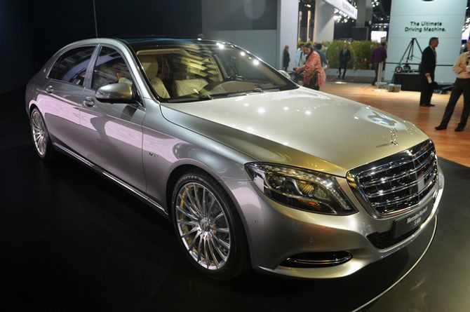 Mercedes-Maybach S600 giá 9,66 tỷ đồng sắp về Việt Nam - Ảnh 2