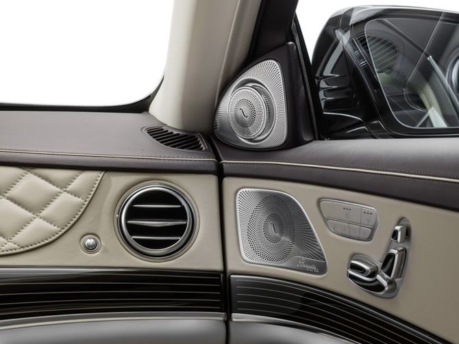 Mercedes-Maybach S600 giá 9,66 tỷ đồng sắp về Việt Nam - Ảnh 7