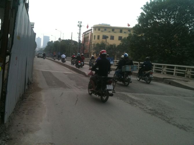 Mục sở thị “bẫy giao thông” mang tên dải phân cách tại Hà Đông - Ảnh 5
