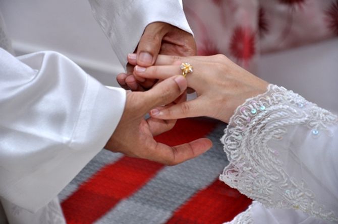 Những phong tục hôn nhân gây sốc trên thế giới - Ảnh 3