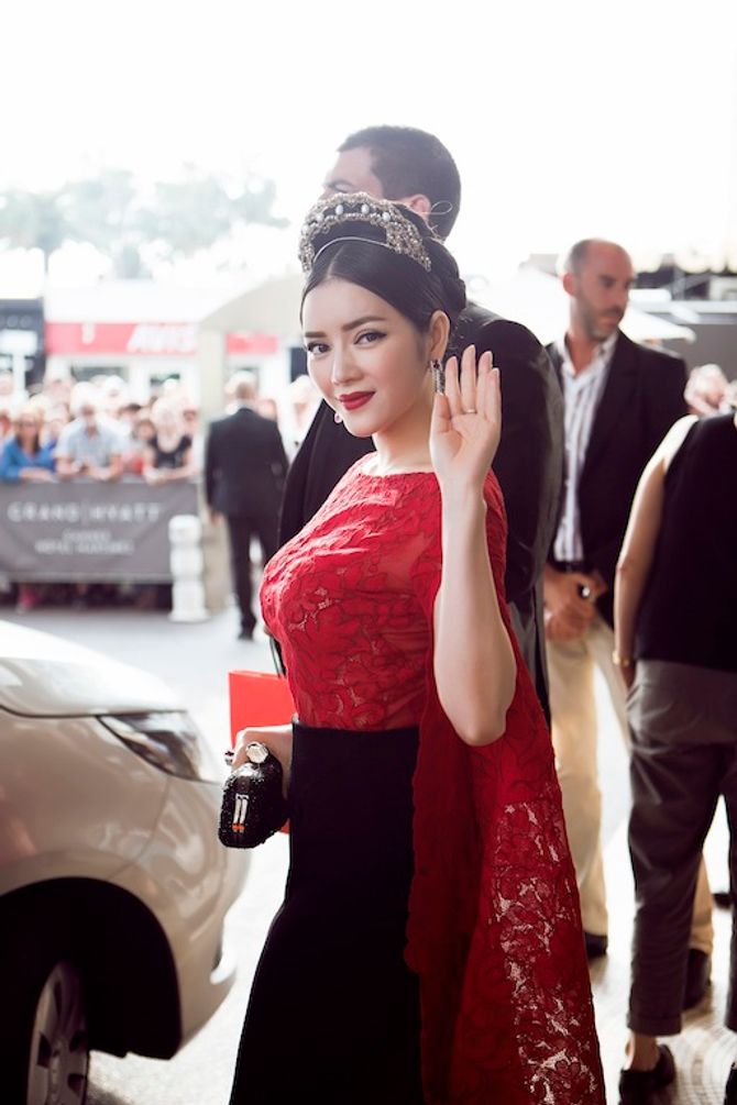 Lý Nhã Kỳ lộng lẫy như công chúa đầy lôi cuốn trên thảm đỏ Cannes - Ảnh 6