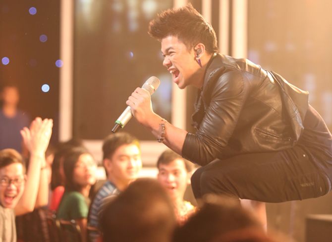 Vietnam Idol 2015: Trọng Hiếu bùng cháy khiến Thu Minh "khó thở" - Ảnh 2