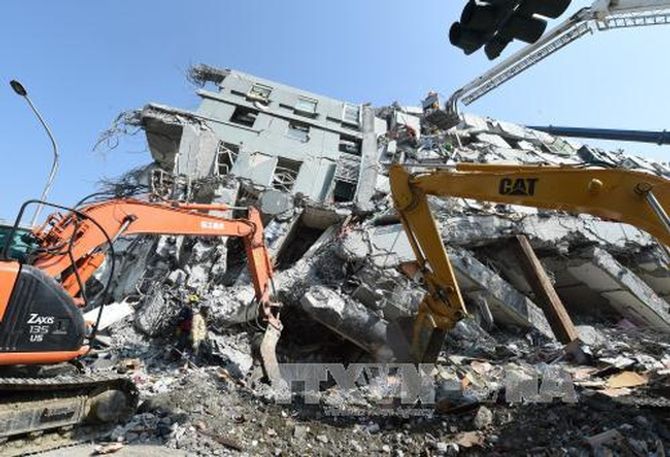 Tịch thu tài sản 4 người sau vụ động đất ở Đài Loan - Ảnh 1