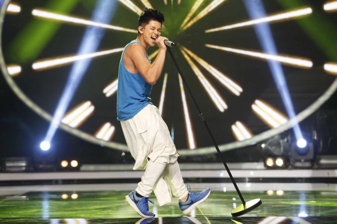 Đặt 3 nam quán quân Vietnam Idol lên "bàn cân" - Ảnh 4