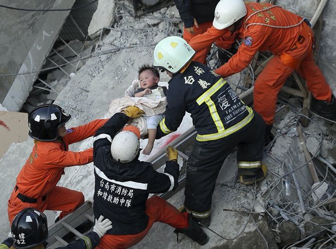 Trận động đất ở Đài Loan: 4 người Việt mất tích - Ảnh 2