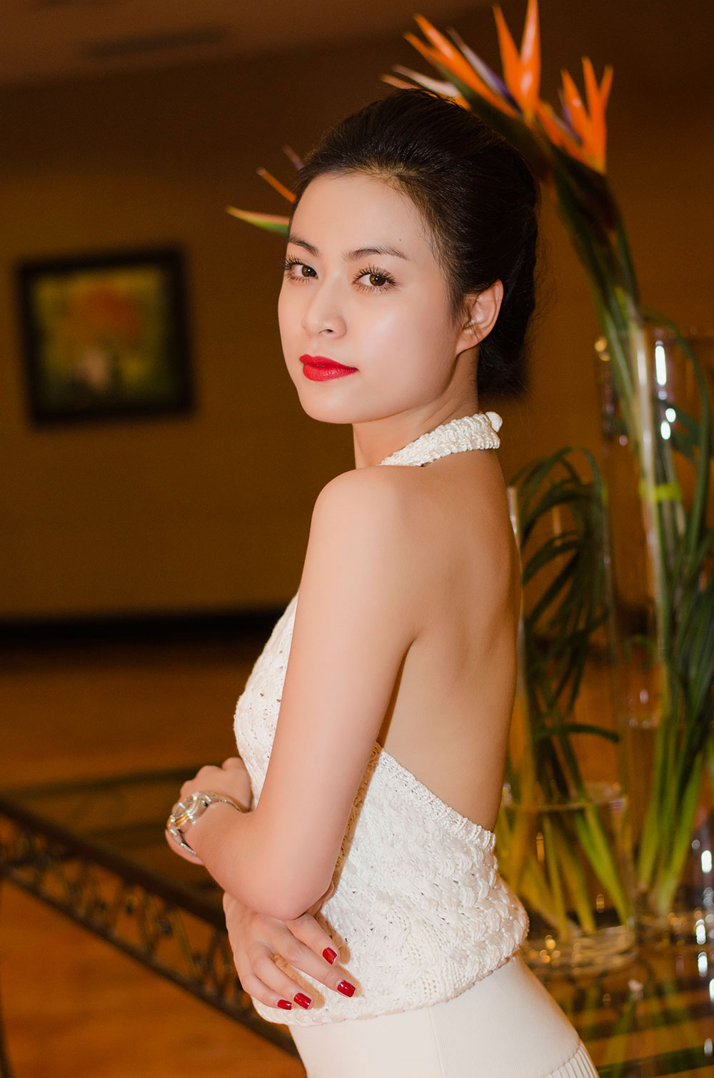 8 mỹ nhân khiêm tốn chiều cao, sexy bậc nhất showbiz Việt 