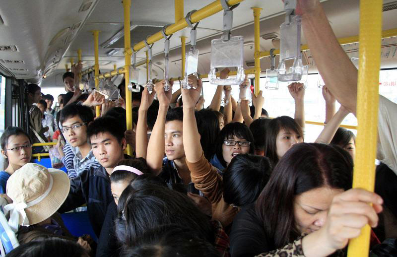 Hà Nội Sẽ có xe buýt riêng cho phụ nữ để ngăn nạn quấy