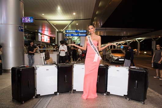 Vừa lên đường đi thi Miss Universe, Hoàng Thùy đã bị phạt 2.000 USD ở sân bay - Ảnh 2