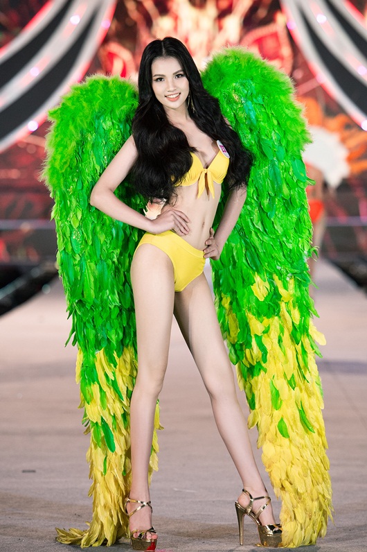 Lần đầu tiên Top 3 Hoa hậu Việt Nam đương nhiệm trình diễn bikini trước khi hết nhiệm kỳ - Ảnh 3