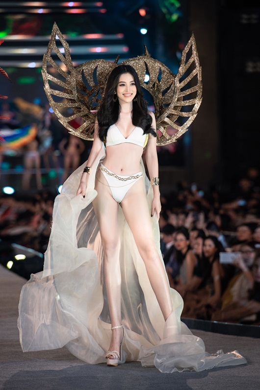 Lần đầu tiên Top 3 Hoa hậu Việt Nam đương nhiệm trình diễn bikini trước khi hết nhiệm kỳ - Ảnh 7