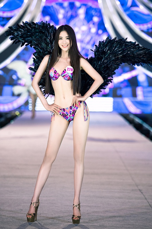 Lần đầu tiên Top 3 Hoa hậu Việt Nam đương nhiệm trình diễn bikini trước khi hết nhiệm kỳ - Ảnh 1