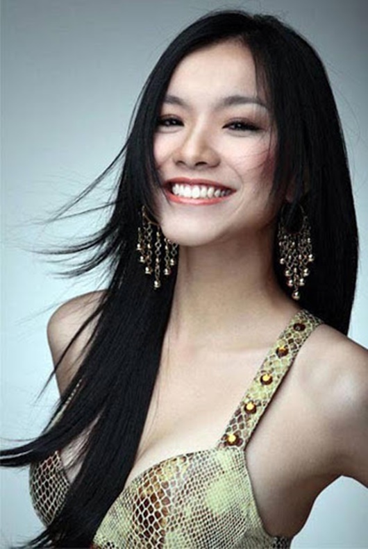 Nhan sắc quyến rũ ở tuổi 33 của hoa hậu Thùy Lâm sau 10 năm "ở ẩn" - Ảnh 5