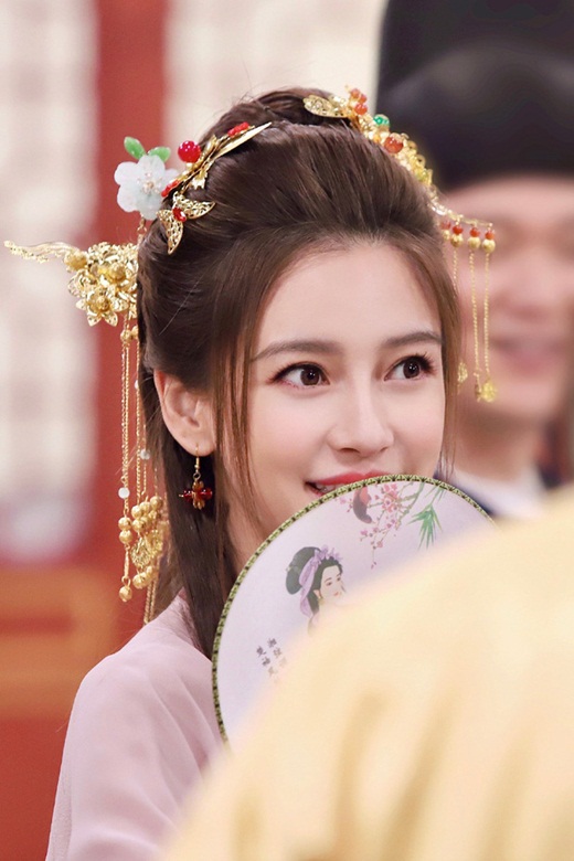 Top mỹ nhân cổ trang Hoa ngữ: Angelababy - "Cực phẩm" mang nét đẹp lạ khiến "hoa ghen liễu hờn" bị chê thiếu hương thừa sắc - Ảnh 16