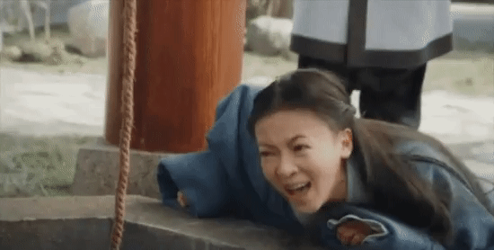 Cảnh khóc "gây cười" trong phim Hoa ngữ: Ai đó hãy dạy Lưu Diệc Phi, Angelababy "cách sử dụng khuôn mặt" - Ảnh 8