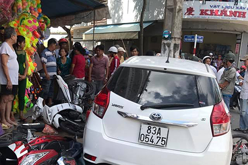 Vụ ôtô đang bị tạm giữ tông hàng loạt xe máy: Công an Sóc Trăng lên tiếng