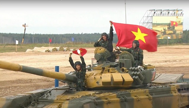 Đội Tuyển Xe Tăng Việt Nam Xuất Sắc Dẫn Đầu Trong Trận Ra Quân Tại Army  Games