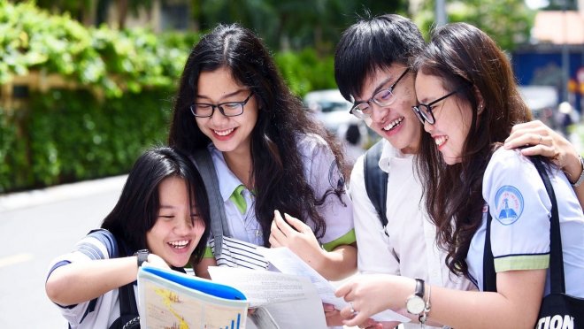 Toàn bộ học sinh lớp 12 tại Hà Nội sắp phải làm bài thi khảo sát - Ảnh 1