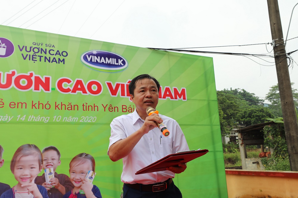 Quỹ sữa Vươn cao Việt Nam và Vinamilk trao tặng 108.500 ly sữa cho trẻ em có hoàn cảnh khó khăn tỉnh Yên Bái - Ảnh 4