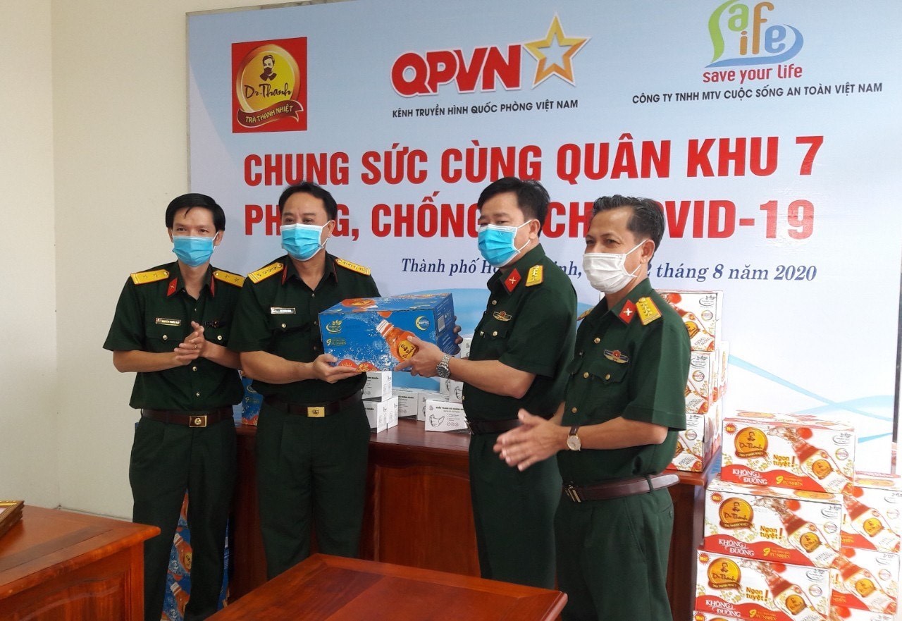 72.000 sản phẩm Trà Thanh Nhiệt Dr Thanh tiếp tục tiếp sức đồng bào, chiến sĩ tại Quân khu 5 và Quân khu 7  - Ảnh 2