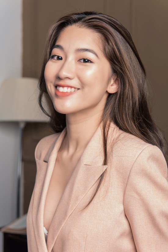 Cựu học sinh trường Arms thi Hoa hậu Việt Nam 2020: Gây chao đảo bởi nhan sắc "không phải dạng vừa" lại có profile cực khủng - Ảnh 8