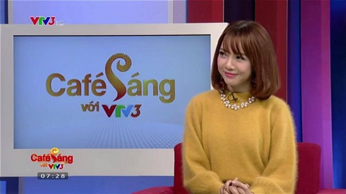MC Thu Hương VTV lần đầu chia sẻ về tình trạng bản thân sau 4 lần phẫu thuật mắt - Ảnh 1
