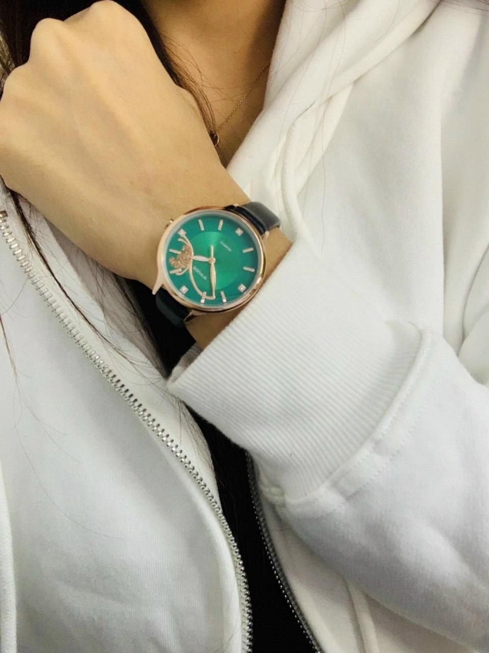 Kim Huyền Shop cung cấp đồng hồ thời trang đẹp và độc đáo - Ảnh 1