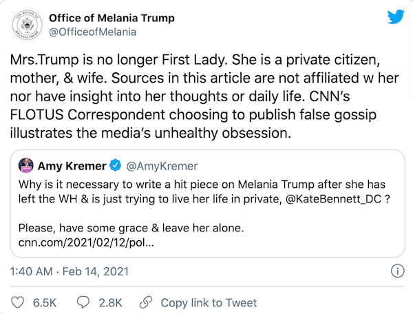 Bị truyền thông tố lạnh nhạt với chồng, bà Melania Trump bất ngờ phản pháo - Ảnh 1