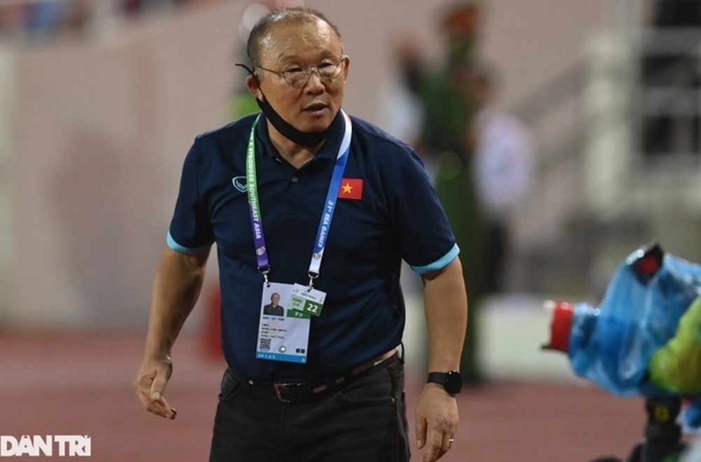 Bóng đá - Báo Indonesia đòi sa thải HLV Shin Tae Yong, muốn HLV Park Hang Seo dẫn dắt đội tuyển (Hình 2).