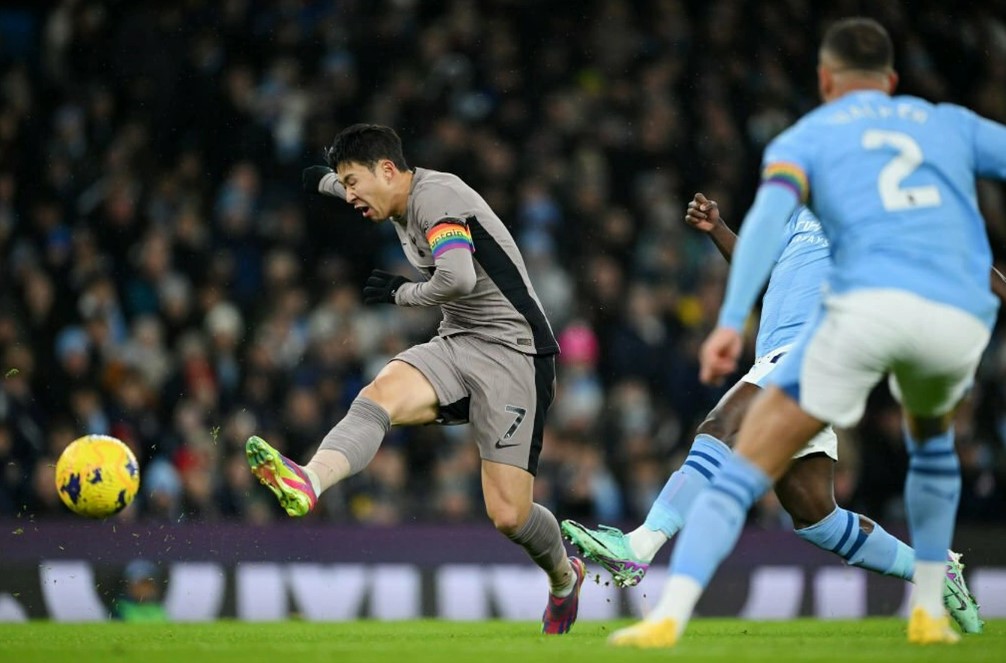 Bóng đá - Rượt đuổi tỉ số nghẹt thở, Man City rơi chiến thắng trước Tottenham