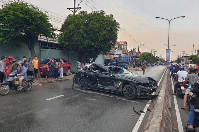 Tin trong nước - Bình Dương: Ô tô tông hàng loạt phương tiện, 3 người bị thương