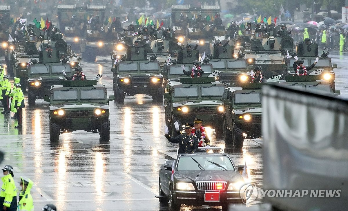 Tin thế giới - Hàn Quốc phô diễn loạt vũ khí hiện đại trong lễ duyệt binh mới nhất