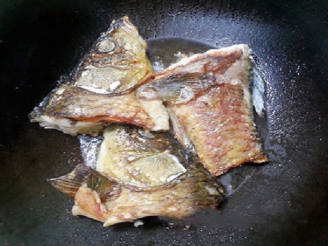 Ăn - Chơi - Công thức làm món canh măng chua cá rô phi chống ngán (Hình 2).