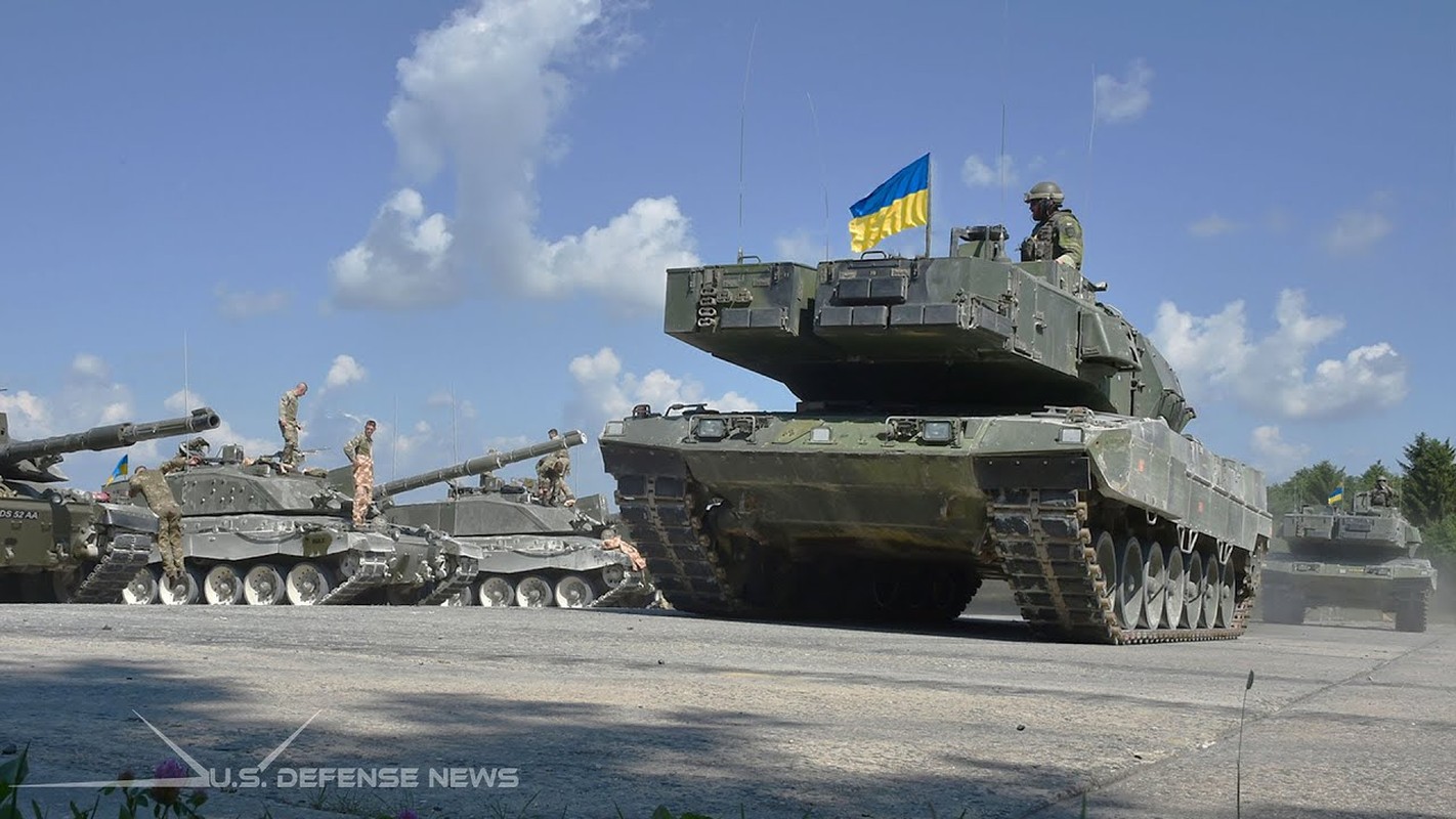 Tin thế giới - Quân đội Nga đã phá hủy 2 xe tăng Strv122 của Ukraine do Thụy Điển sản xuất (Hình 2).