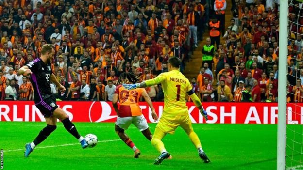 Bóng đá - Kết quả vòng bảng Champions League 2023/2024: MU có 3 điểm đầu tiên, Harry Kane sắm vai người hùng giải cứu Bayern (Hình 2).