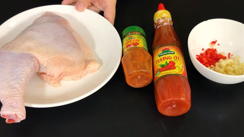 Ăn - Chơi - Món ngon mỗi ngày: Công thức làm cánh gà chiên sa tế 