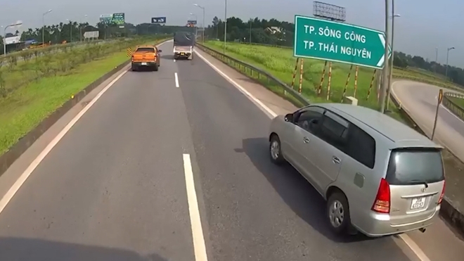An ninh - Hình sự - Thông tin chính thức vụ nữ tài xế xe Innova lùi xe trên cao tốc Hà Nội – Thái Nguyên 'có thế thân' (Hình 2).