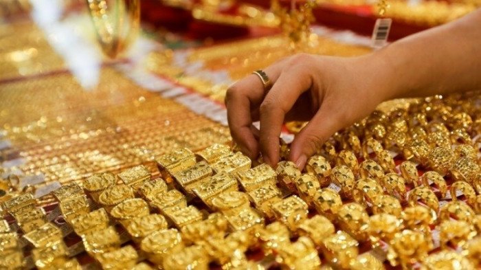 Thị trường - Giá vàng hôm nay ngày 1/10: Giá vàng trong nước đứng im khi thế giới tăng vọt