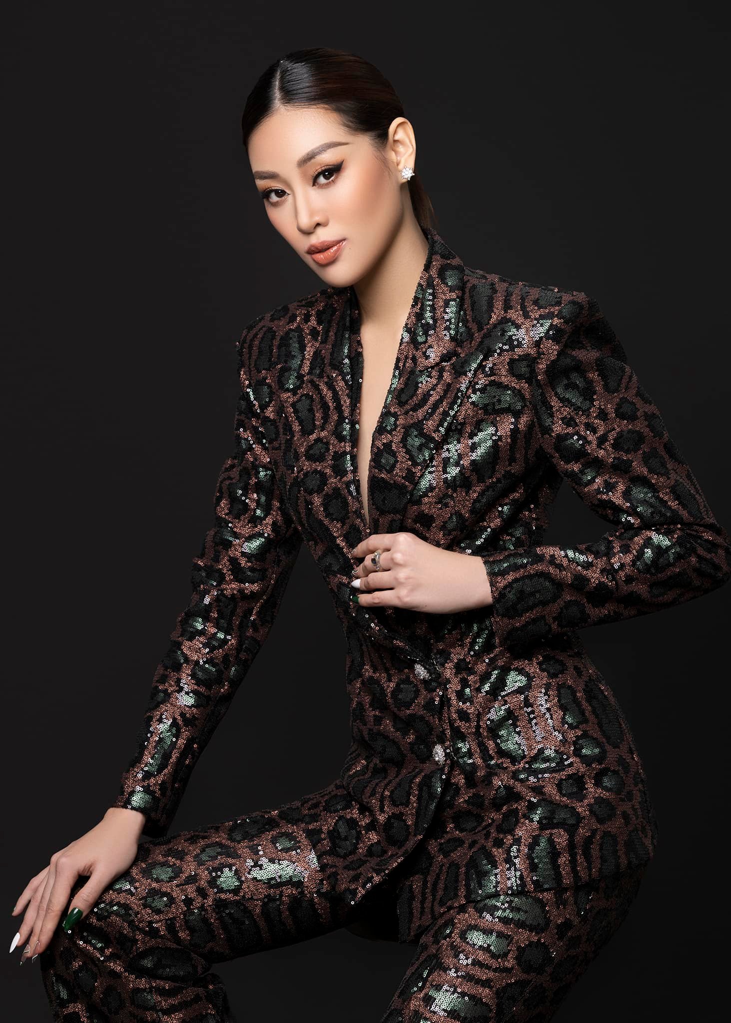 Hoa hậu Khánh Vân mở học viện đào tạo người mẫu