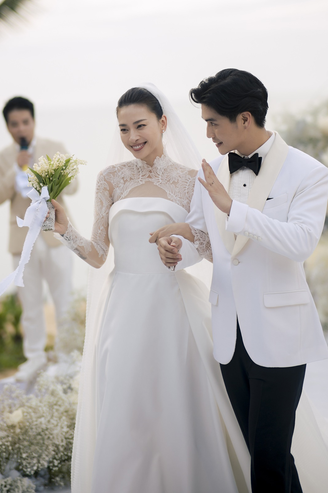 Giải trí - Điểm lại những đám cưới đình đám của showbiz Việt năm 2022 (Hình 2).