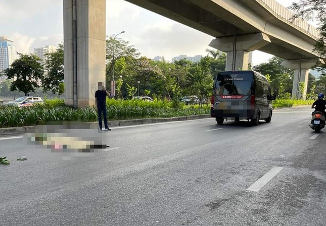 Tin trong nước - Tin tức tai nạn giao thông mới nhất ngày 31/5: Xe limousine va chạm với người đi đường, một phụ nữ tử vong