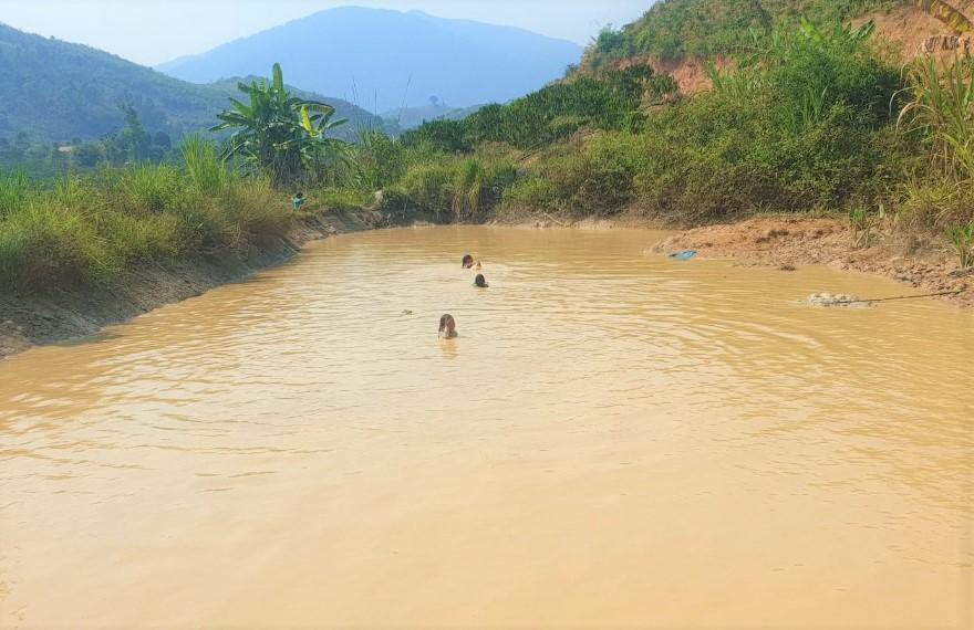 Tin trong nước - Đắk Nông: Đi thả diều, 3 cháu bé đuối nước tử vong thương tâm