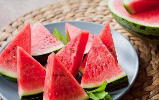 Sức khoẻ - Làm đẹp - 5 điều nhất định phải nhớ khi ăn dưa hấu, bỏ qua coi chừng rước họa vào thân