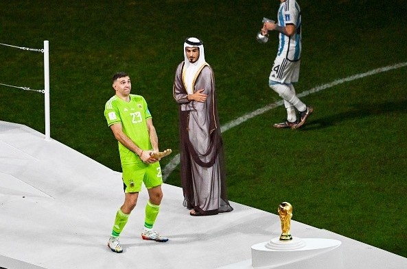 Bóng đá - World Cup 2022: Thủ môn Argentina bị chỉ trích vì hành động ăn mừng quá khích
