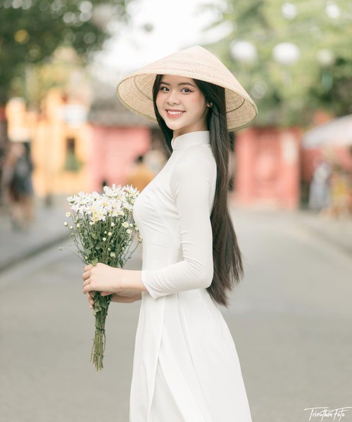 nhan sac trong veo cua hoa khoi bong chuyen tham du miss world vietnam 20232