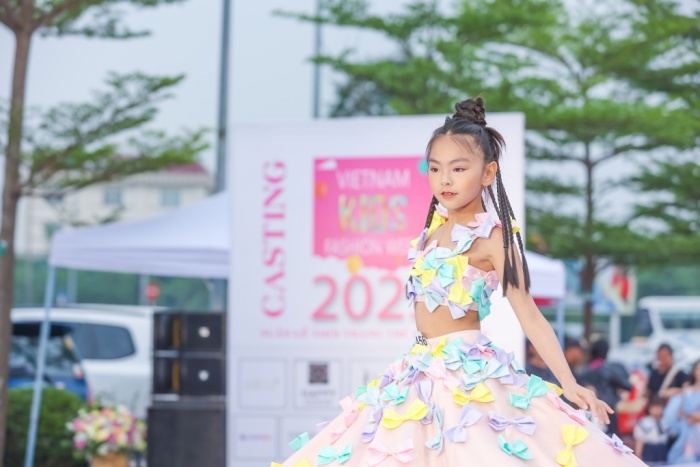 Tin tức giải trí - Tuần lễ thời trang trẻ em: Sân chơi lớn cho những mẫu nhí tỏa sáng