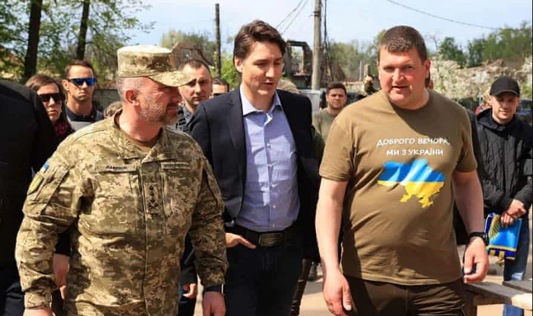 Tin thế giới - Thủ tướng Canada Justin Trudeau có chuyến thăm không báo trước đến Ukraine